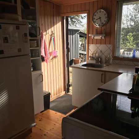 Hyggeligt Sommerhus I Ebeltoft, Taet Pa Strand Og Skov. المظهر الخارجي الصورة